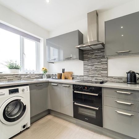 Birkdale Southport Boutique Apartment Sleeps 5 Exterior photo